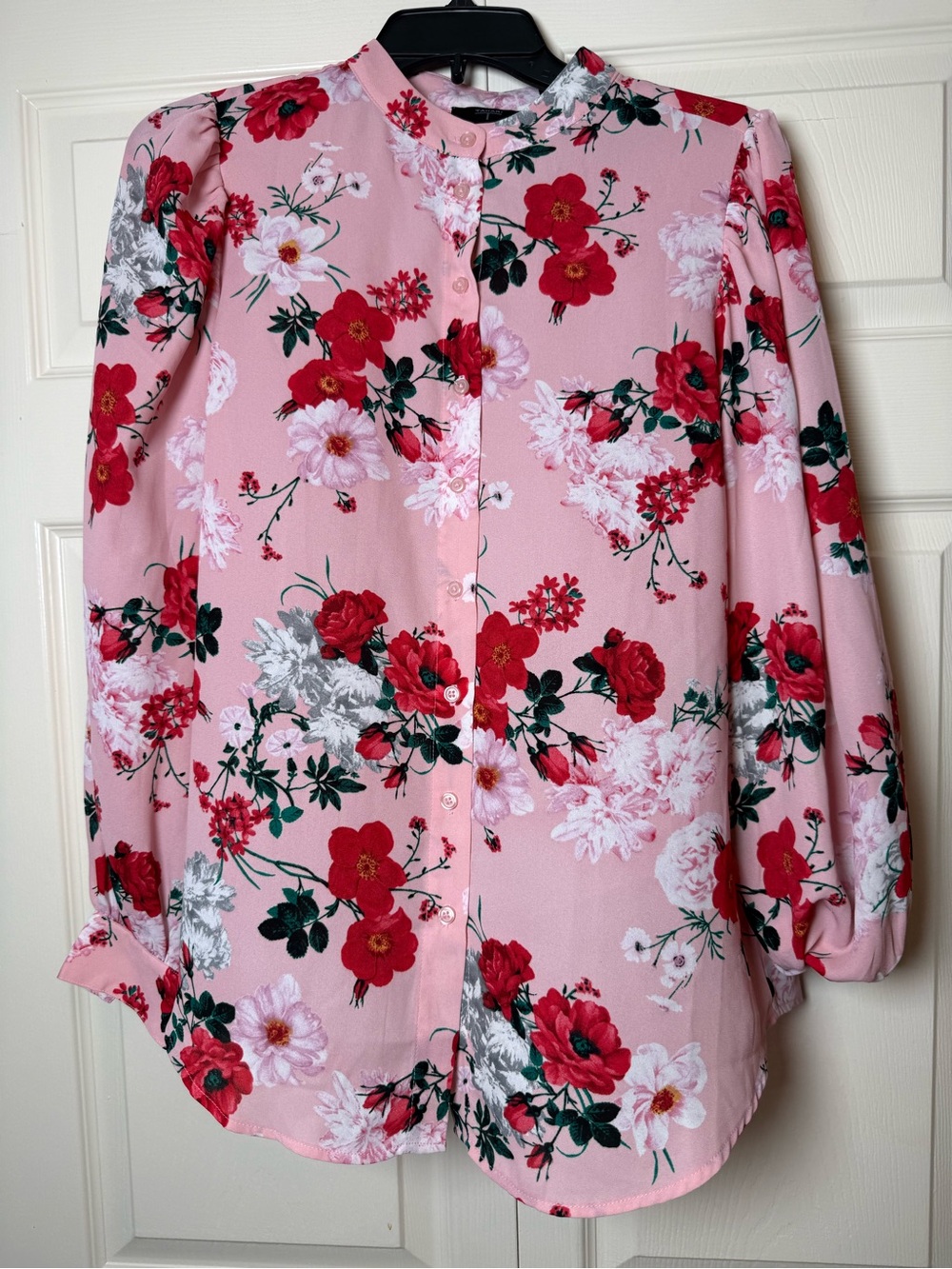 T Tahari Pink‎ Red Floral Long Sleeve Button Down Blouse